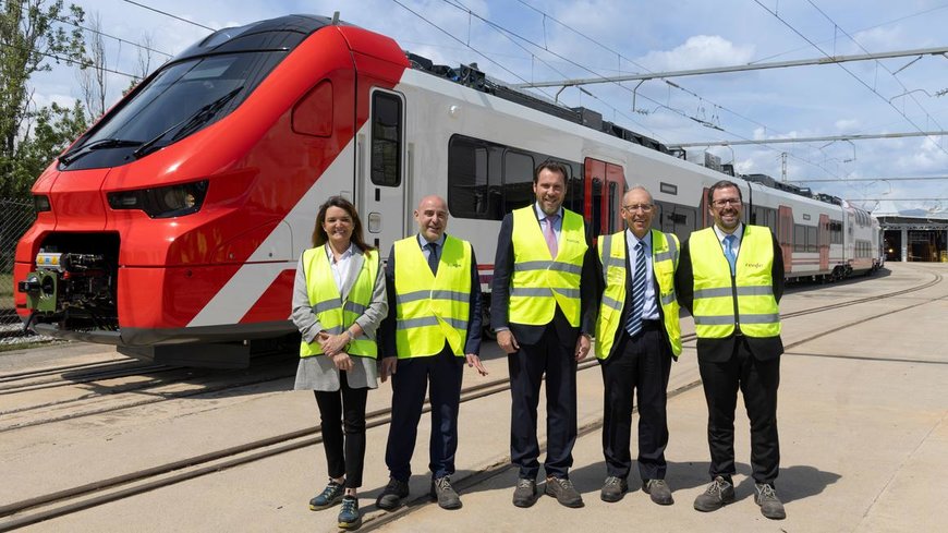 The Spanish Minister of Transport, Oscar Puente, and the President of Renfe, Raül Blanco, visit Alstom's industrial centre in Santa Perpètua de Mogoda